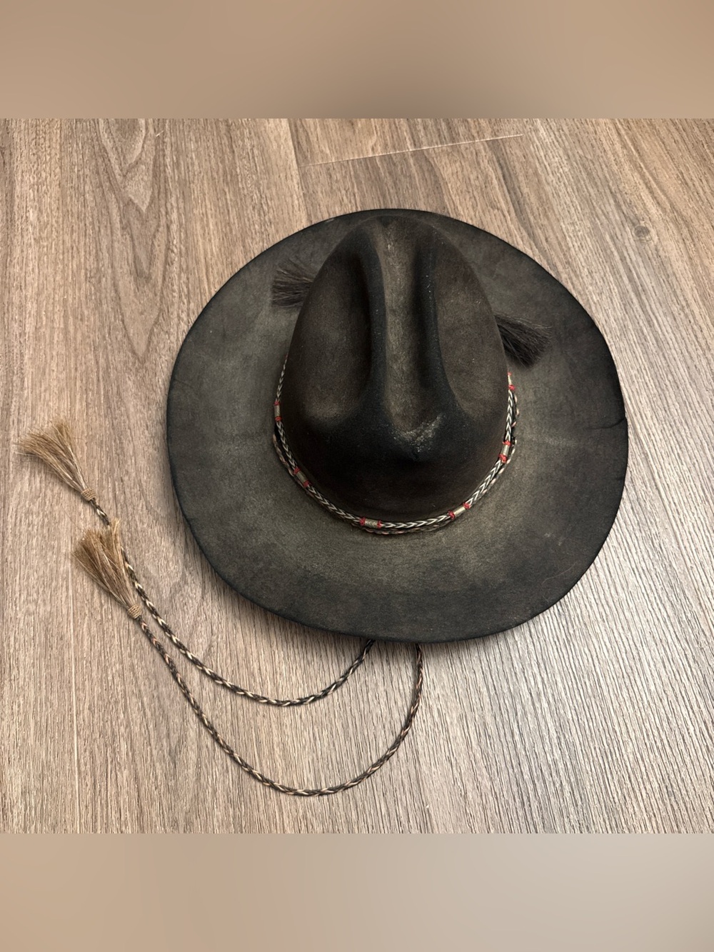 Vintage distressed 1960’s resistol men’s wool felt cowboy hat size 7 3/8.
